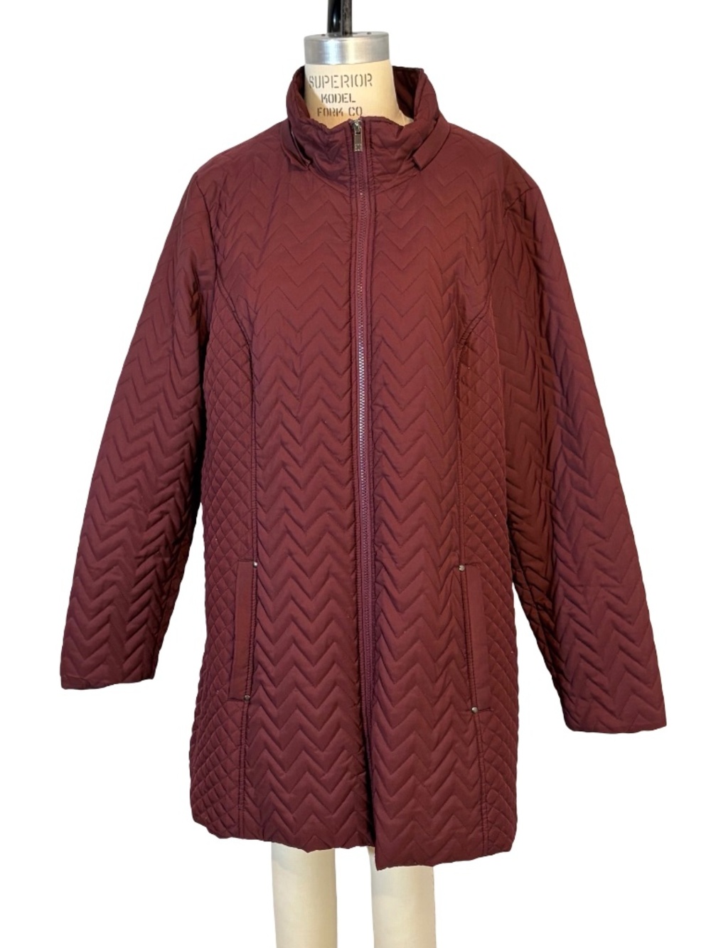 Liz Claiborne Women’s Size XL Quilted Lightweight Jacket Coat - Burgundy
